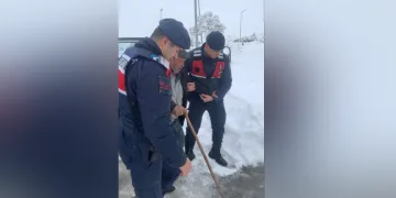 Diyaliz hastasının imdadına jandarma yetişti
