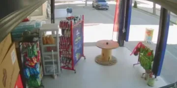 Stanttaki ürünü böyle sürüklendi