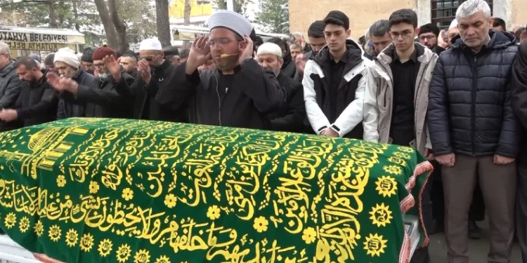 Hollanda’da cansız bedenine ulaşılan imam