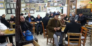 82 yıllık çay evinde nostalji