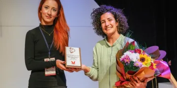 Ankaralı minik tiyatroseverlerle buluştu