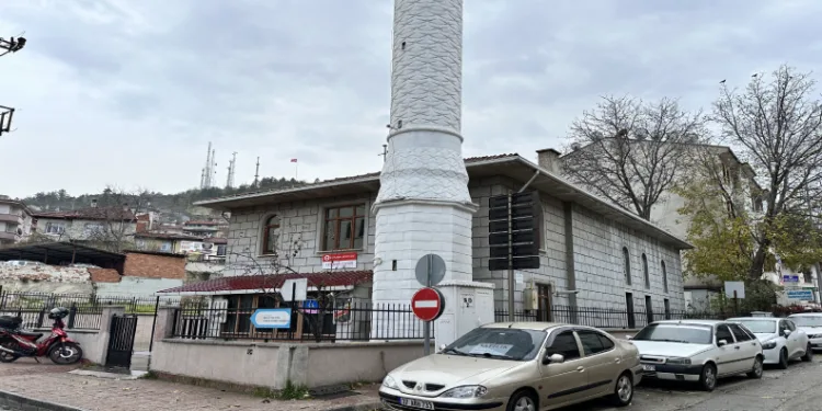 Onlarca cami ve mescit satılmış