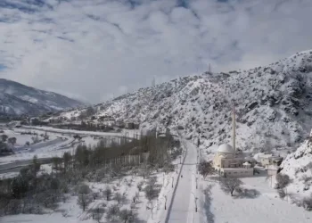 Kar güzelliği dronla görüntülendi