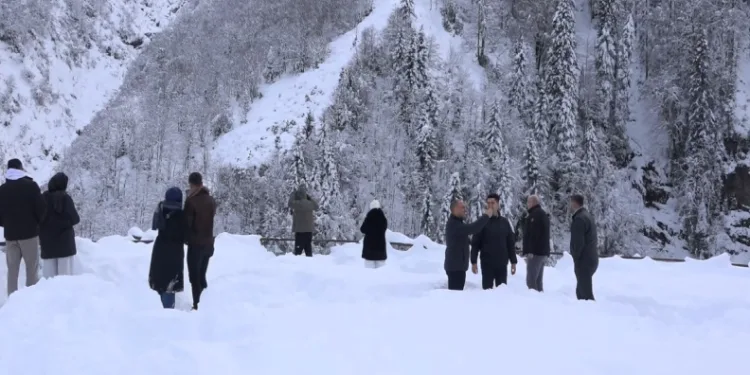 Ayder Yaylası’ndan kar manzaraları