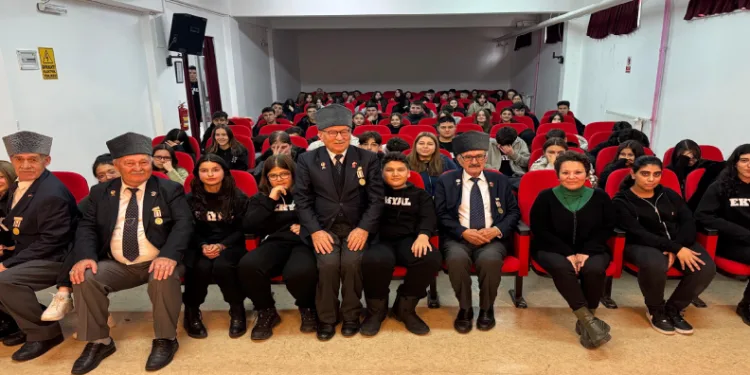 Gaziler, lise öğrencileri ile buluştu