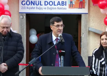 İhtiyaç sahipleri için “Gönül Dolabı”
