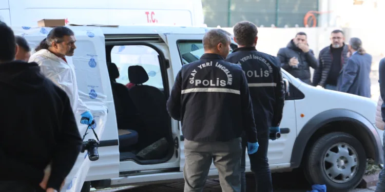 Eski sevgilisinin canına kıydı