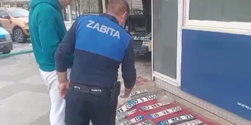 Sağanak sonrası düşen plakasını bulamayan sürücüler