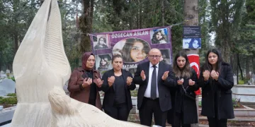 Kadına şiddetin simgesi Özgecan Aslan