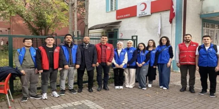 Gençlerden örnek davranış