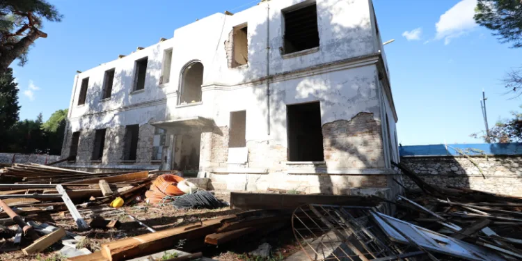 Tarihi Kentler Birliği’nden Şehzadeler Belediyesi’ne başarı ödülü