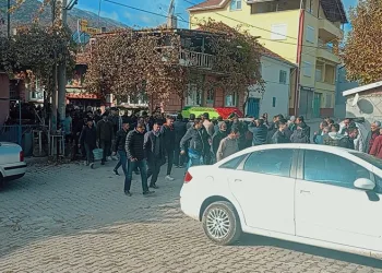 Tavşanlı’da dolmuş şoförlerinden ‘Taşlanıyoruz’ iddiası