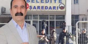 Park halindeki araçtan tencere ve tava çaldı