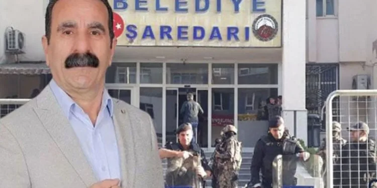 Park halindeki araçtan tencere ve tava çaldı