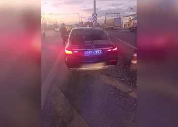 Polis kılığına giren çete 25 milyon lira dolandırıcılık yaptı