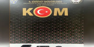 Tekirdağ’da iki araçta ruhsatsız silah ve fişek ele geçirildi