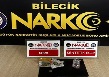 Düğünde iki aile arasında kavga çıktı, sokak savaş alnına döndü