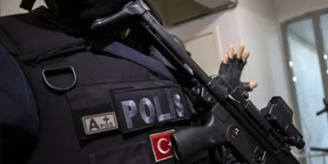 İşyerinden habersiz aldığı telefonu başka yere bırakıp ortadan kayboldu