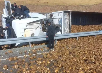 Tavşanlı’da dolmuş şoförlerinden ‘Taşlanıyoruz’ iddiası
