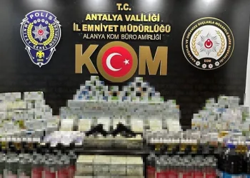 İzmir’deki yangın faciasında ölen 5 kardeşin cenazeleri adli tıpta