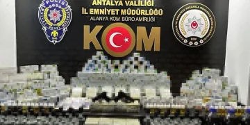 İzmir’deki yangın faciasında ölen 5 kardeşin cenazeleri adli tıpta