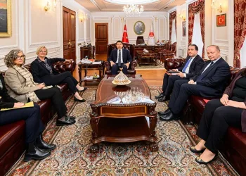 TBMM Başkanı Kurtulmuş: “Kıbrıs Adası’nda iki toplumlu bir seçenekten başka hiçbir seçim yolu kalmamıştır”