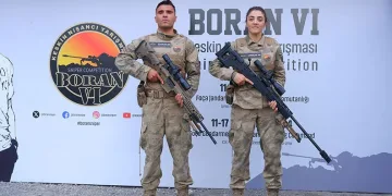 Alkollü sürücü 4 araca çarparak durabildi, ortalık savaş alanına döndü