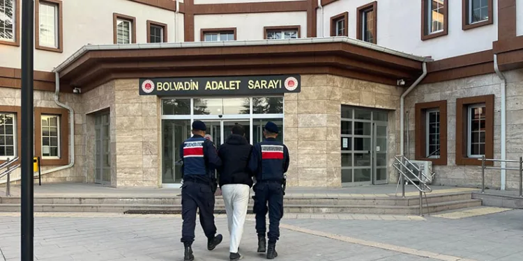 Diyarbakır’da E-MTSK sınav şebekesine ‘Cımbız’ operasyonu: 3 tutuklama