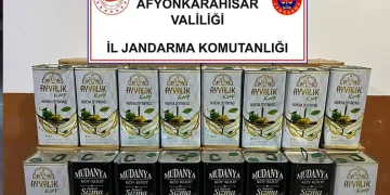 Alkollü sürücü 4 araca çarparak durabildi, ortalık savaş alanına döndü