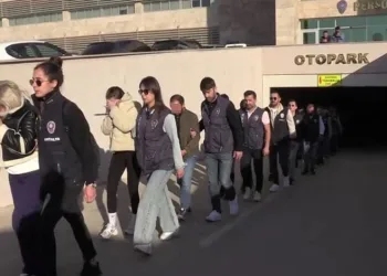 Tavşanlı’da dolmuş şoförlerinden ‘Taşlanıyoruz’ iddiası