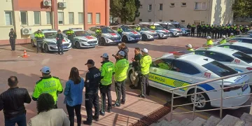 Bayburt’ta şüpheli hareketler sergileyen 2 şahısın üzerinden uyuşturucu madde çıktı