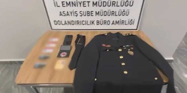Sahte Dışişleri Bakanlığı ve jandarma personeli yakalandı