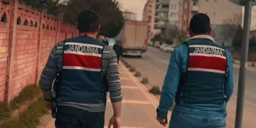 Edirne’de kaçak göçmen operasyonu: Kıskıvrak yakalandılar