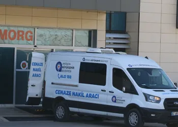 Kıskançlık cinayetine kurban giden kadının cenazesi ağabeyi ve kızı tarafından teslim alındı