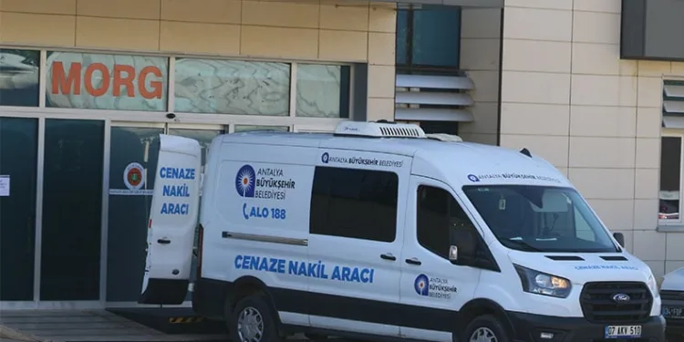 Kıskançlık cinayetine kurban giden kadının cenazesi ağabeyi ve kızı tarafından teslim alındı