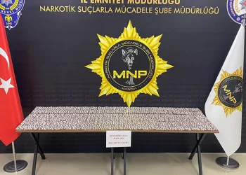 Manisa’da uyuşturucu operasyonuna 21 tutuklama