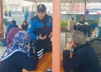 İzmir’deki yangın faciasında ölen 5 kardeşin cenazeleri adli tıpta