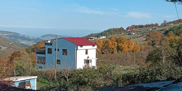 Bayburt’ta şüpheli hareketler sergileyen 2 şahısın üzerinden uyuşturucu madde çıktı