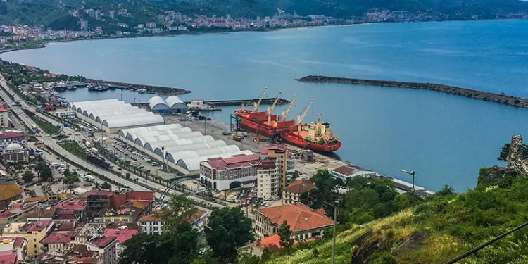 Erdek Kapıdağ Yarımadası’nda çevreye duyarsızlık: Temizlik vatandaşa kaldı