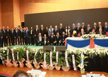 Bekir Aydın AK Parti Orhangazi 8. Olağan İlçe Kongresi’ne katıldı 