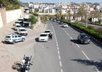 Adana’da 32 uyuşturucu satıcısı tutuklandı