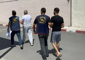 Arif Güran sinir krizi geçirip mahkeme salonundan çıktı
