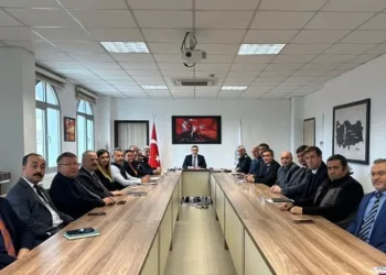 Tavşanlı’da dolmuş şoförlerinden ‘Taşlanıyoruz’ iddiası