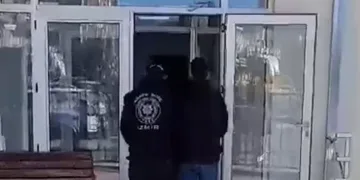 Araçların hurdaya döndüğü kazada 5 kişi yaralandı