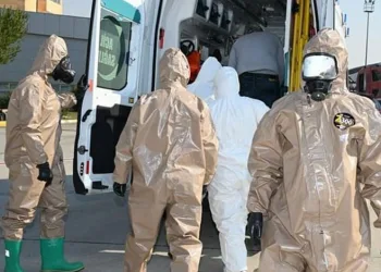 Arnavutköy’de bir çocuk düşürdüğü parasını almak için girdiği anıtta mahsur kaldı