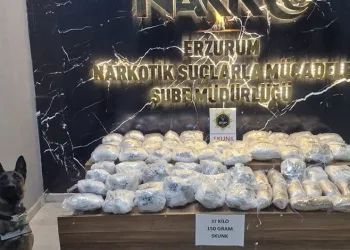 Konya’da apartmanda yangın paniği