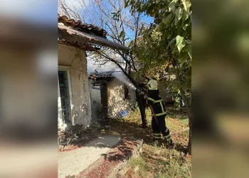 Bayburt’ta şüpheli hareketler sergileyen 2 şahısın üzerinden uyuşturucu madde çıktı