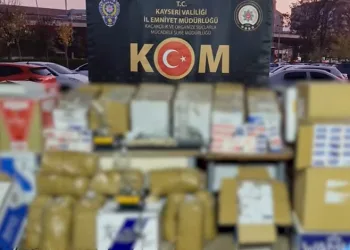 Kayıp şahıs jandarma ve polis ekipleri tarafından su altında aranıyor