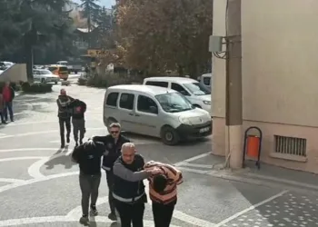 Kocası tarafından balta ile öldürülen kadın son yolculuğuna uğurlandı
