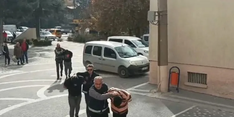 Kocası tarafından balta ile öldürülen kadın son yolculuğuna uğurlandı